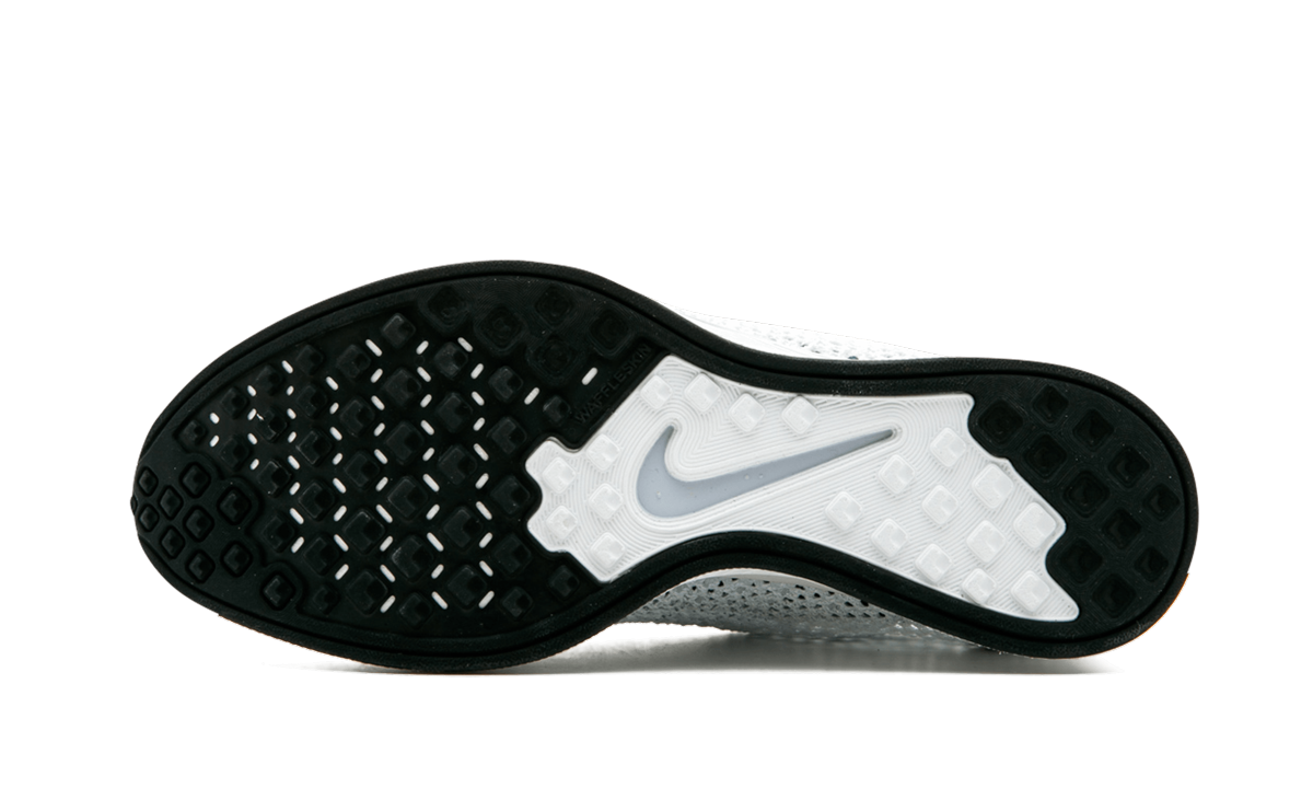 Flyknit Racer "Goddess" 526628 100