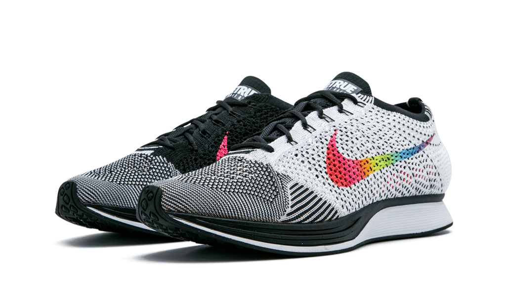 Flyknit Racer Betrue "Be True" 902366 100