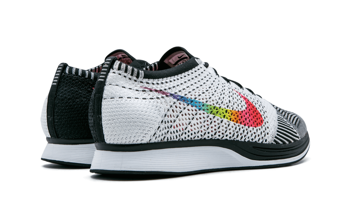 Flyknit Racer Betrue "Be True" 902366 100