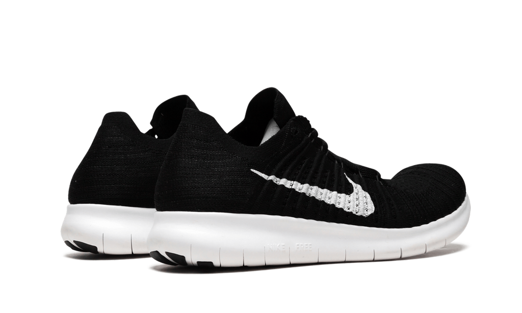 FREE RN FLYKNIT MNS WMNS "Black / White" 831070 001